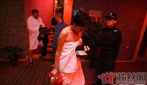 做小姐怎么瞒着家人给家人说工作情况 当小姐的碰上家人会是怎样的尴尬
