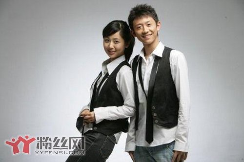 张一山和杨紫结婚照图片 杨紫张一山综艺节目