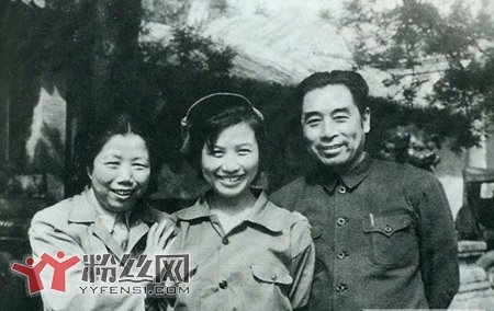孙维世与毛泽东照片 孙维世与毛泽东关系