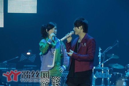 陈娟儿vs六哲的照片 陈娟儿与六哲详细资料