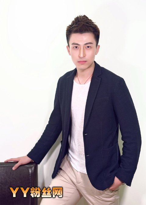 一站到底赵鹏海女友照片 型男赵鹏海年龄多大生活照帅到爆
