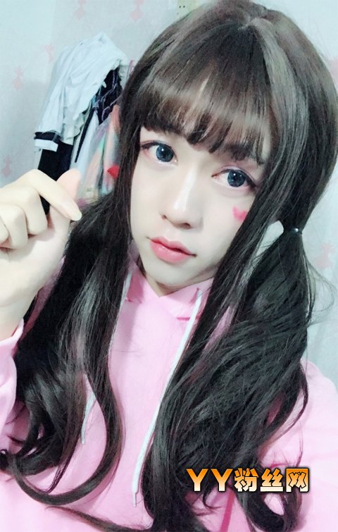 粥粥酱sama男装照片 斗鱼伪娘粥粥酱sama是男是女在哪直播地址