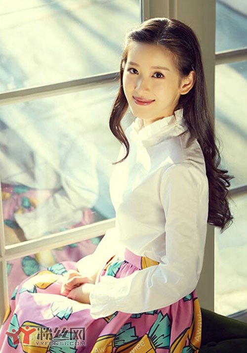章泽天父母是谁 奶茶妹妹章泽天父母