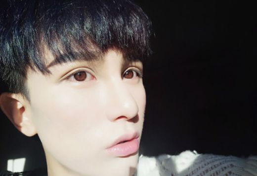 徐浩鑫的素颜照、怎么不红了 徐浩鑫为什么那么有钱