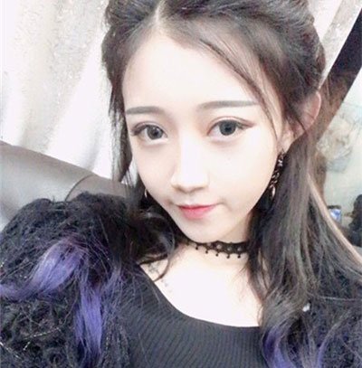 快手小伊伊整容前照片 快手小伊伊有那些黑历史