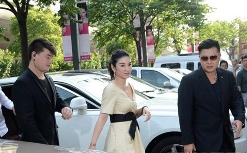 姜凯为什么和黄奕离婚 黄奕前夫姜凯个人资料