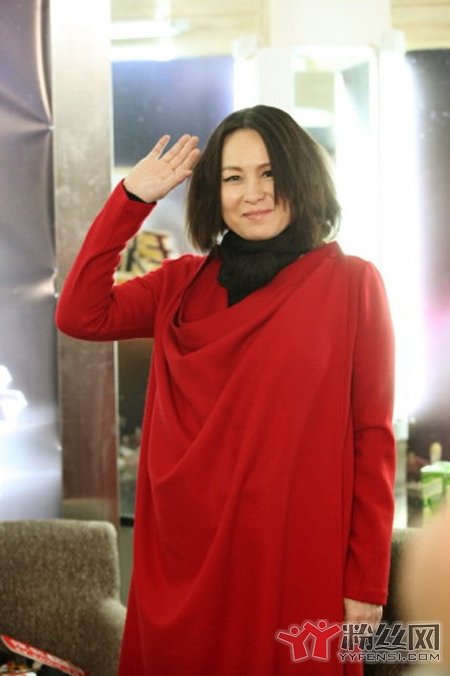 摇滚女歌手罗琦近况 歌手罗琦的眼睛