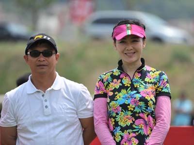李大双前妻石萱女儿 李大双前妻石萱照片