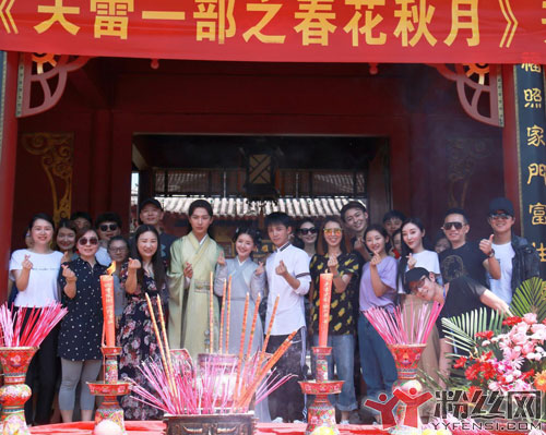 赵露思的男朋友是李宏毅? 赵露思和李宏毅是什么关系