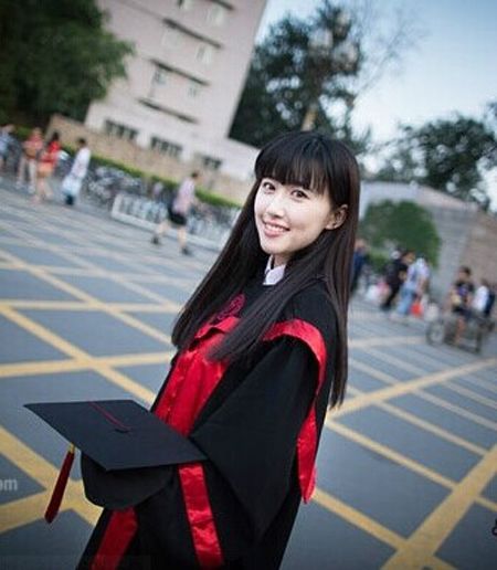 人大女神康逸琨资料照片 康逸琨的男朋友是谁