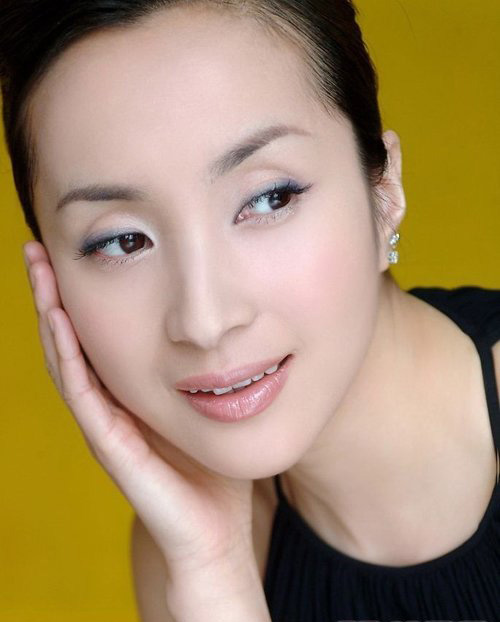 歌手汤灿现在在哪里 歌手汤灿被谁睡过
