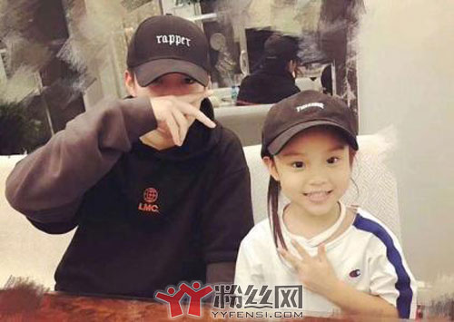 李小璐绯闻男友pgone照片及个人资料 pgone李小璐搂腰照片曝光