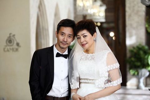 宋丹丹的婚纱照超美 演员宋丹丹多大年龄