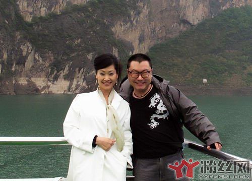尹相杰于文华性绯闻 于文华是一位好歌手美丽大方别去喷她了