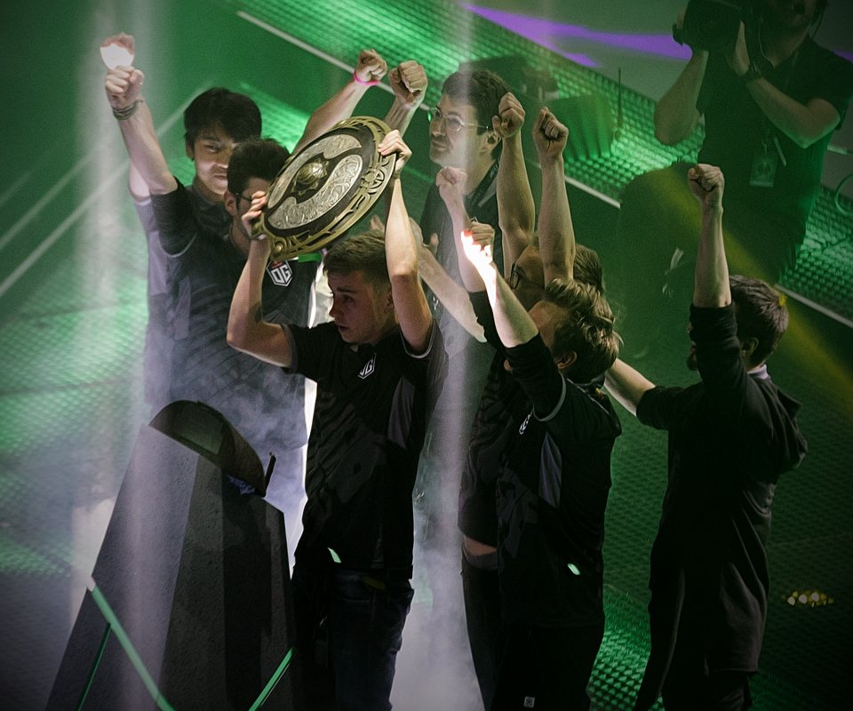 《DOTA2》国际邀请赛中国战队LGD总决赛憾败收获亚军