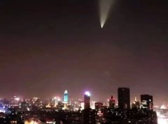  全国多地现疑似“UFO” 中科院权威解读：系航迹夜光云