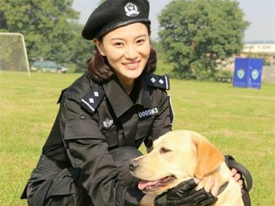 警花与警犬什么电视台 养眼警花网友称精国不让须眉